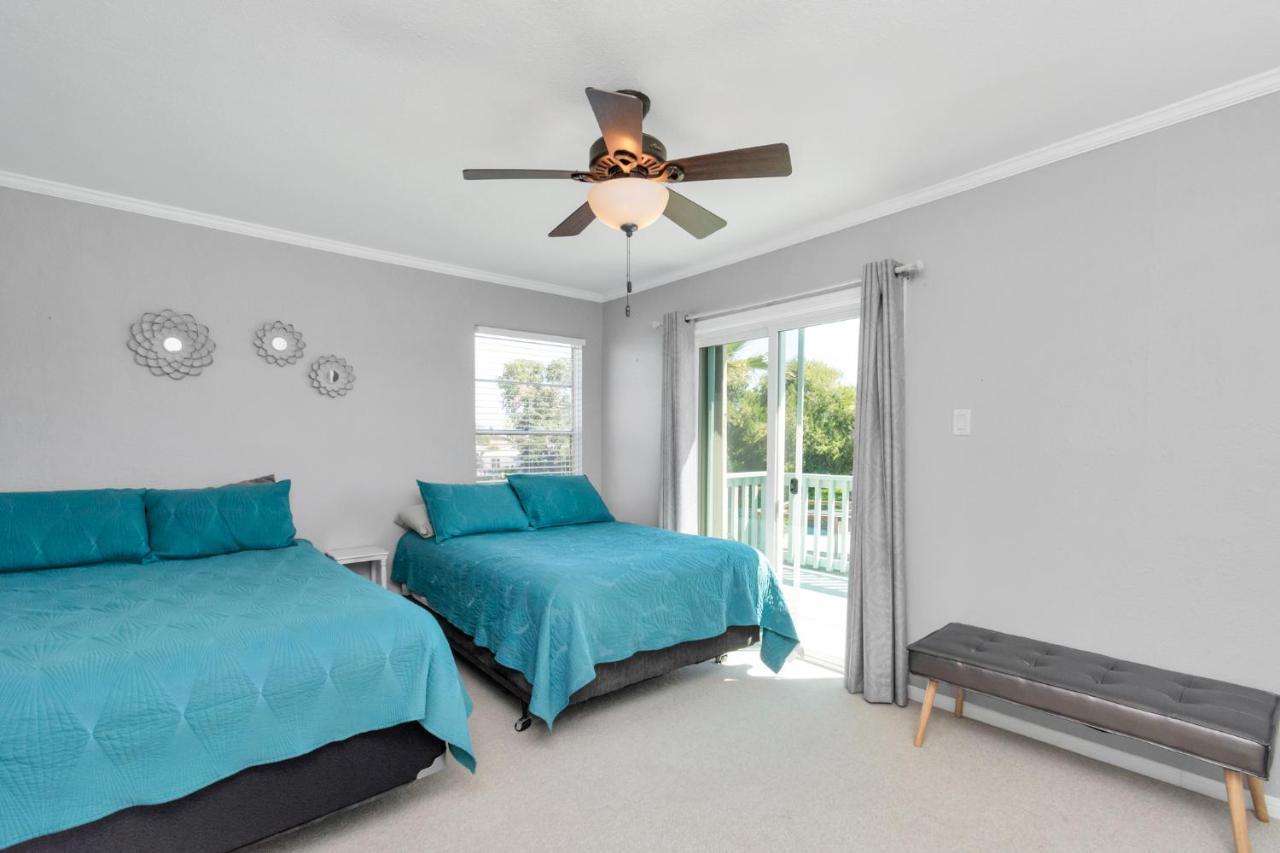 Beauty On The Water! Lake House Near The Beaches! Galveston Exterior photo